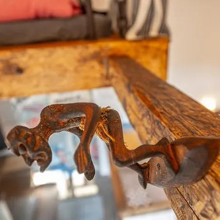 Daire Louse Puschen Manufaktur Kiel